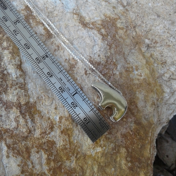 Sterling Silver Bear Fetish Pendant and chain - Picture 4 of 7